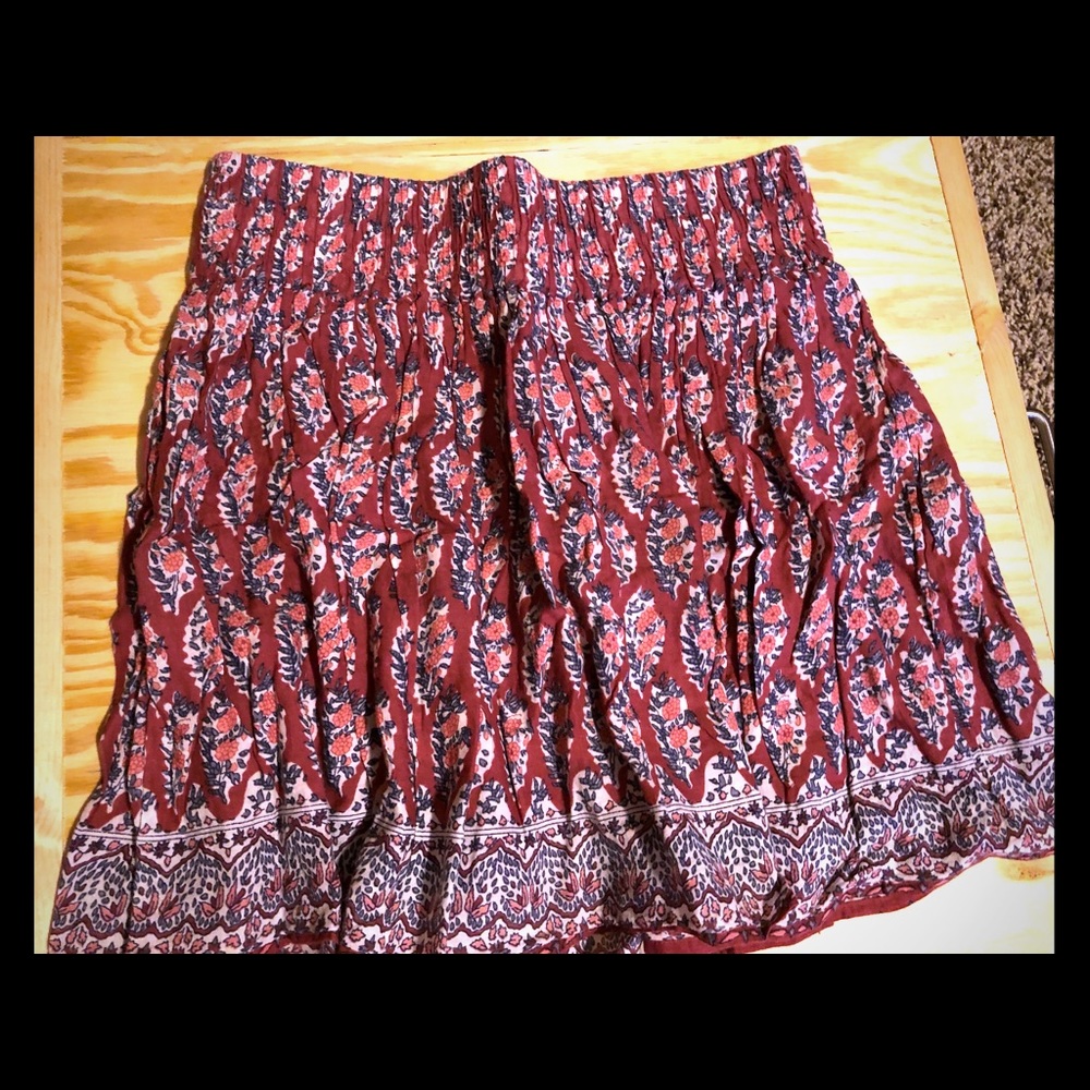 American Eagle print skirt